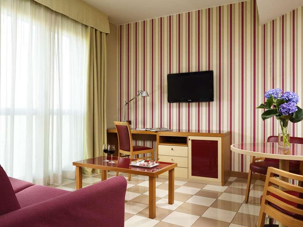 Una Hotels The One Milano Hotel & Residence San Donato Milanese Zimmer foto