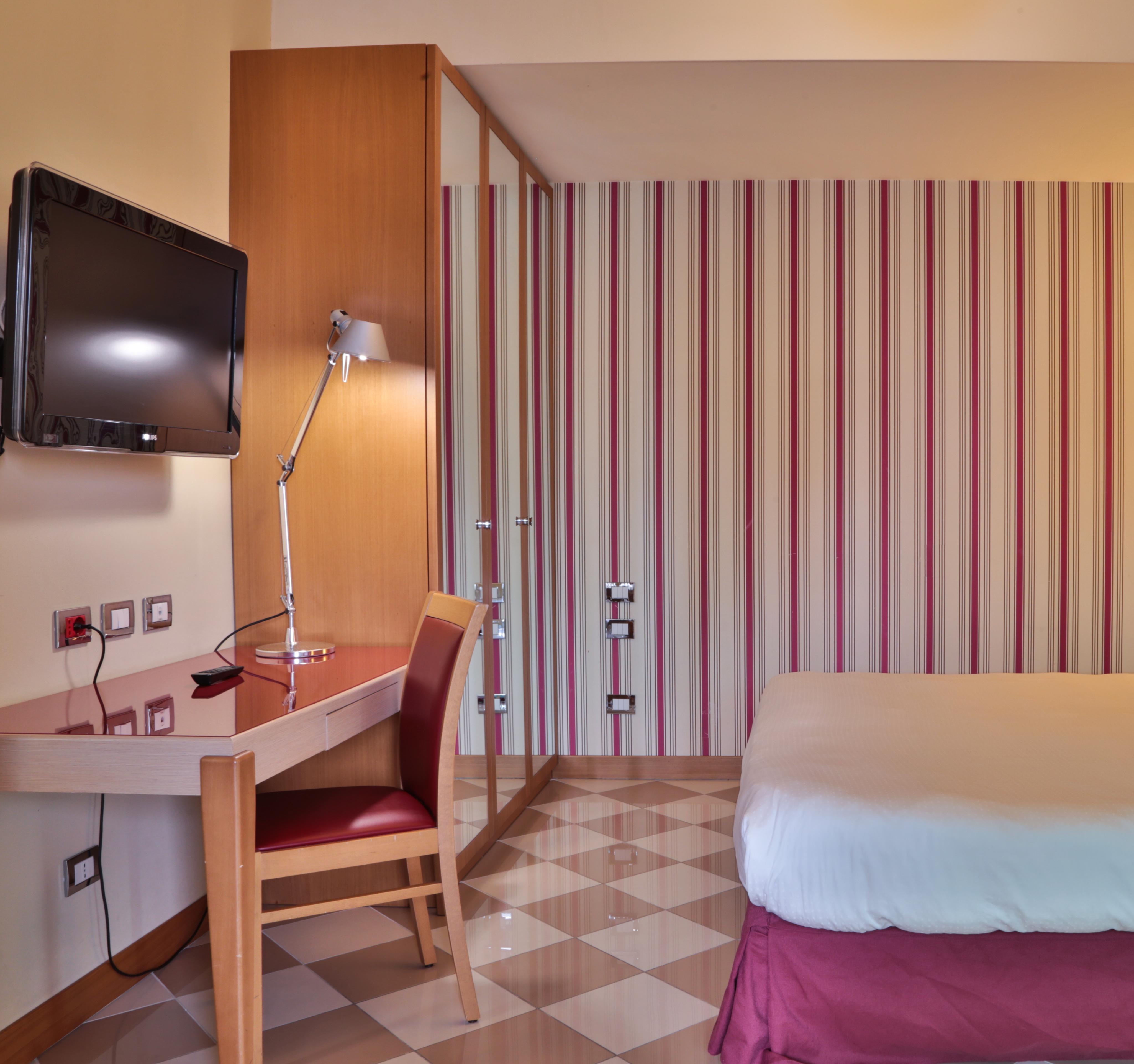 Una Hotels The One Milano Hotel & Residence San Donato Milanese Exterior foto