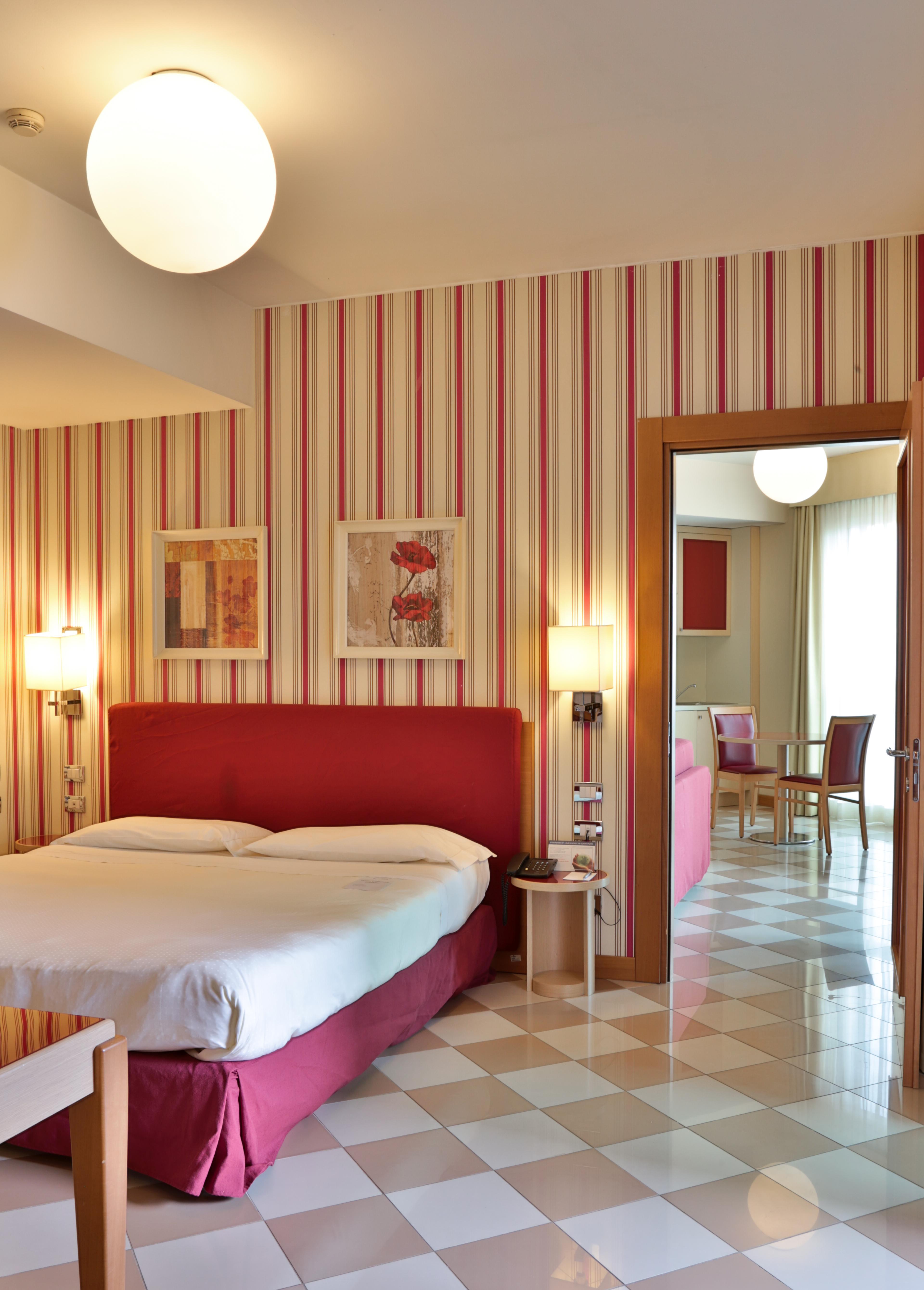 Una Hotels The One Milano Hotel & Residence San Donato Milanese Exterior foto