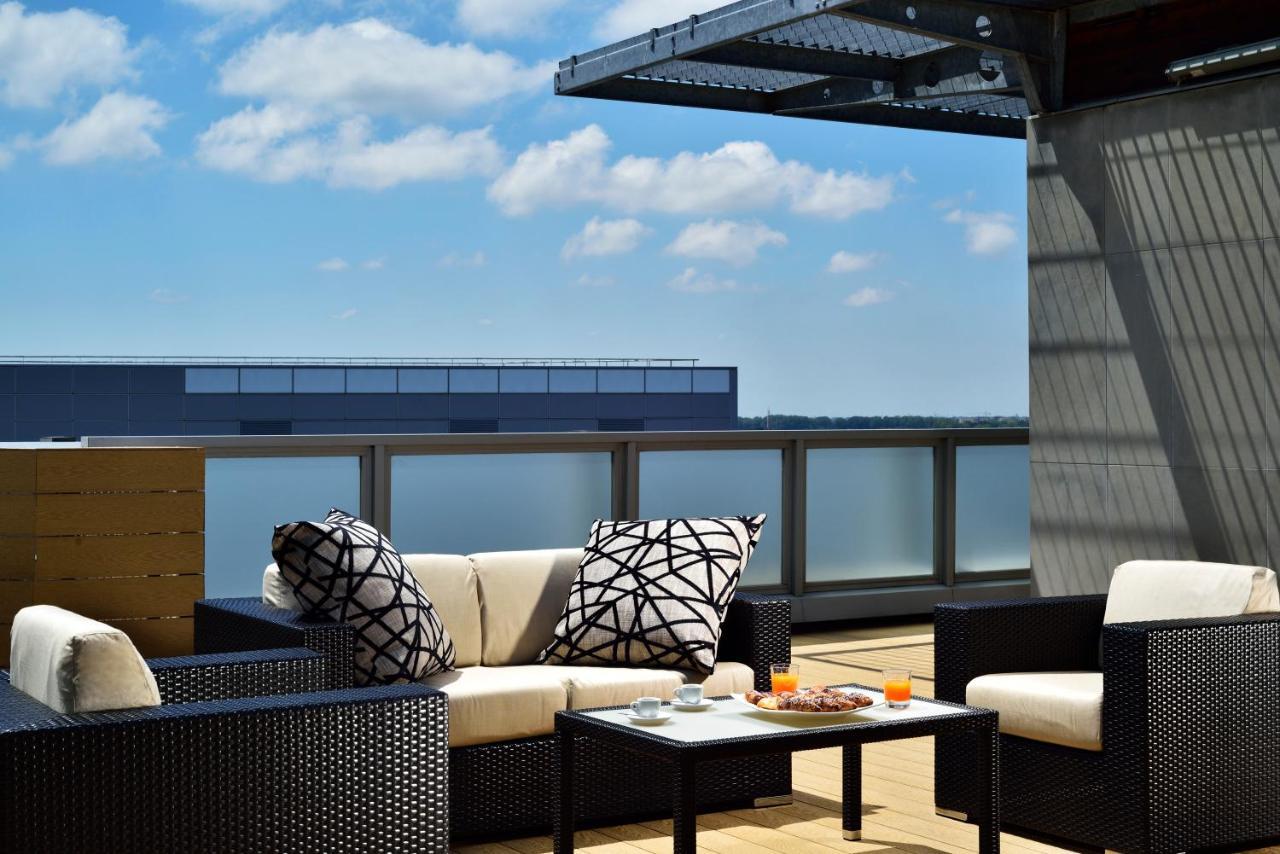 Una Hotels The One Milano Hotel & Residence San Donato Milanese Exterior foto