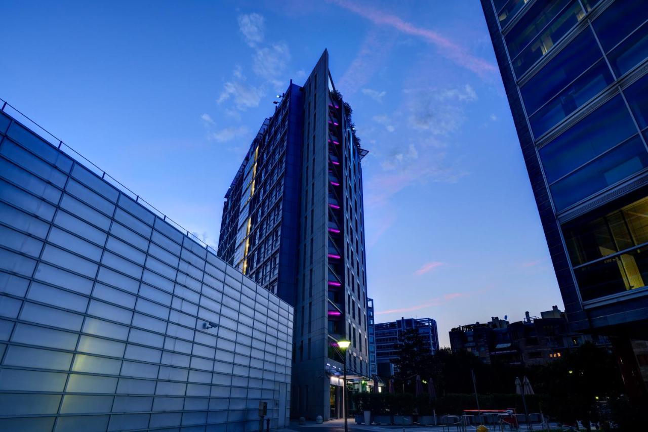 Una Hotels The One Milano Hotel & Residence San Donato Milanese Exterior foto
